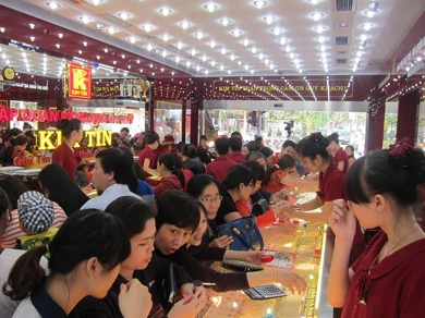 Thông tin thị trường vàng sáng 4.5.2017: Vàng đồng loạt giảm giá