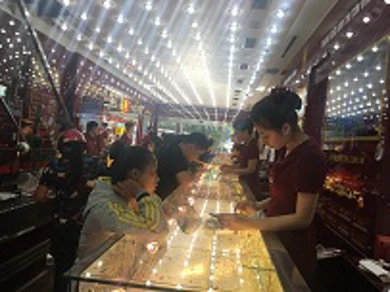 Thông tin thị trường vàng sáng 03.7.2017: Vàng giảm nhẹ phiên đầu tuần