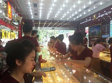 Thông tin thị trường vàng sáng 12.7.2017: Vàng tăng phiên thứ 2 liên tiếp