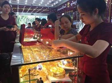 Thông tin thị trường vàng sáng 10.8.2017: Giá vàng đồng loạt tăng