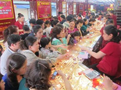 Thông tin thị trường vàng sáng 25.8.2017: Vàng dùng dằng giữa hai chiều tăng, giảm