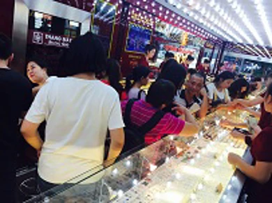 Thông tin thị trường vàng sáng 9.10.2017: Đầu tuần vàng nhích nhẹ