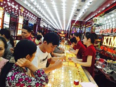 Thông tin thị trường vàng sáng 19.10.2017: Vàng tín hiệu đi ngang, giao dịch tăng do dịp 20/10