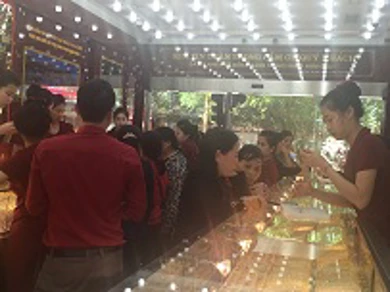 Thông tin thị trường vàng sáng 27.11.2017: Đầu tuần vàng đi ngang