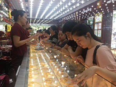 Thông tin thị trường vàng sáng 27.6.2019: Vàng giảm nhẹ những vẫn trên 39 triệu mỗi lượng