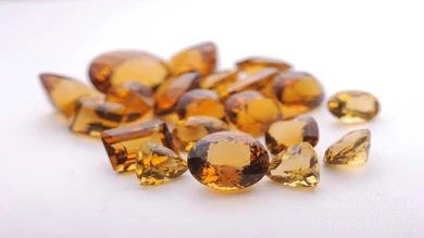 Viên đá nào cho tháng 11?