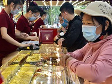 Bản tin thị trường vàng sáng 18/11: Giá vàng vững trên đỉnh cao