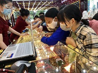 Bản tin thị trường vàng sáng 20/1: Giá vàng đồng loạt bật tăng