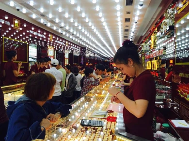 Bản tin thị trường vàng sáng 15/5: Đầu tuần vàng khá ổn định