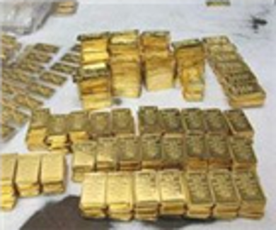 Giá chứng khoán sụt giảm kéo theo giá vàng