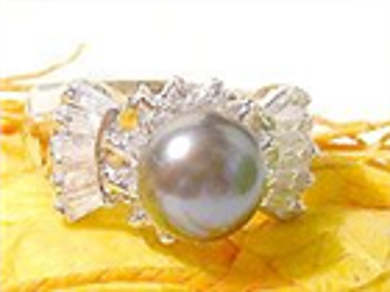 Sang trọng nhẫn ngọc trai