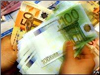 Euro tăng cao kỷ lục