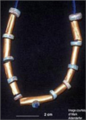 Tìm thấy chiếc vòng vàng cổ xưa nhất