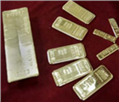 Vàng, dầu cùng trượt giá