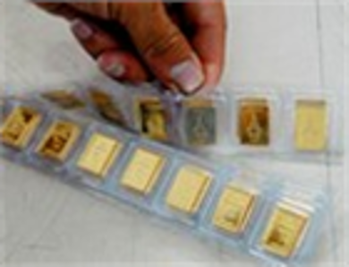 Giá vàng tiếp tục đi xuống