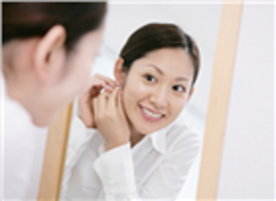 Cách phối trang phục với trang sức vàng