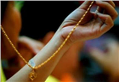 Giá vàng rơi khỏi mốc 22,3 triệu đồng