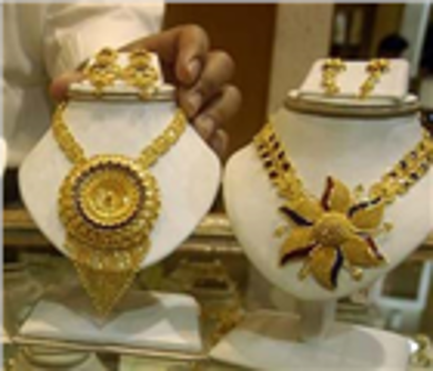 Giá vàng trong nước thấp hơn thế giới 200.000 đồng