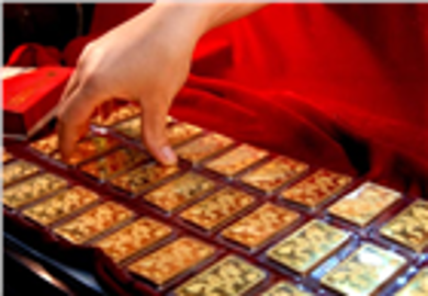 Giá vàng vọt lên 30,5 triệu đồng