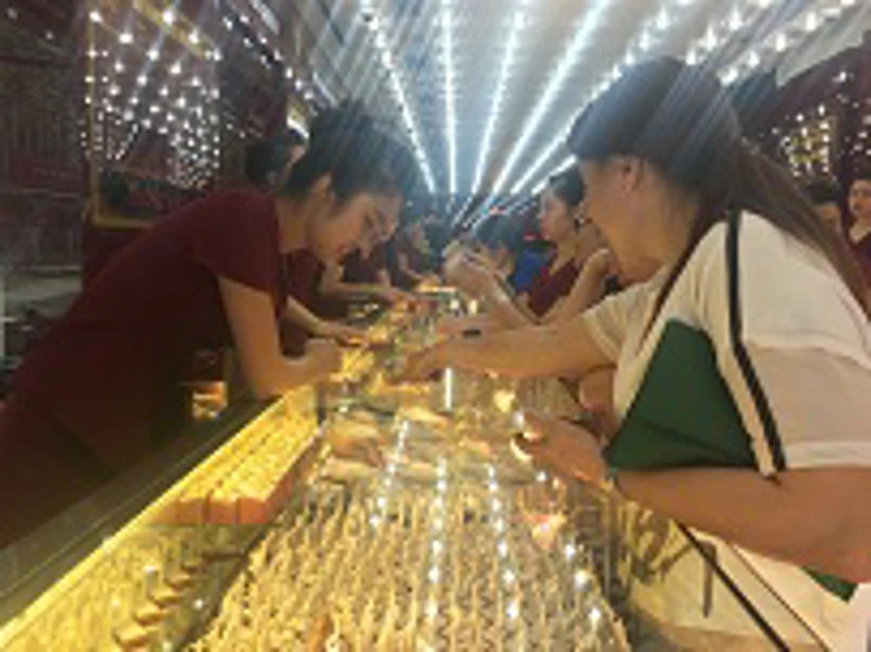 Thông tin thị trường vàng sáng 05.7.2017: Vàng phát tín hiệu phục hồi nhẹ