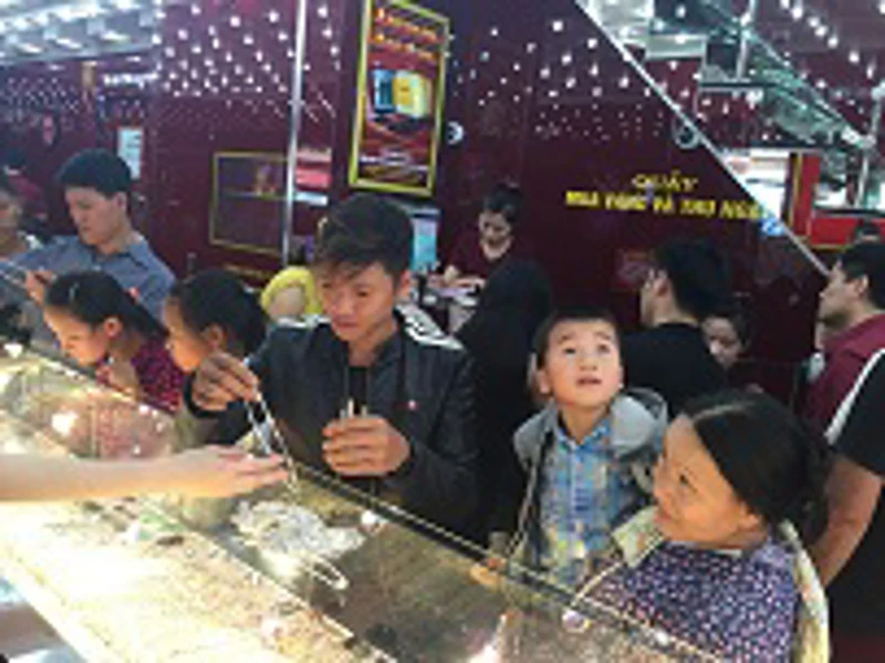 Thông tin thị trường vàng sáng 20.9.2017: Vàng nhích nhẹ