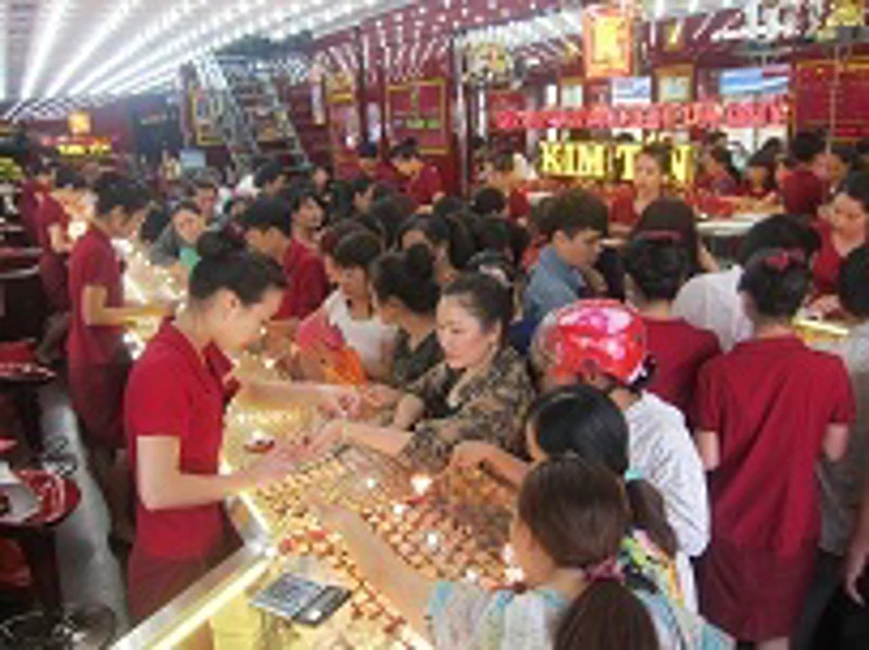 Thông tin thị trường vàng sáng 25.9.2017: Giá vàng trong nước yên ắng phiên đầu tuần
