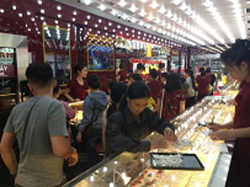 Thông tin thị trường vàng sáng 6.2.2018: Vàng bật tăng trở lại