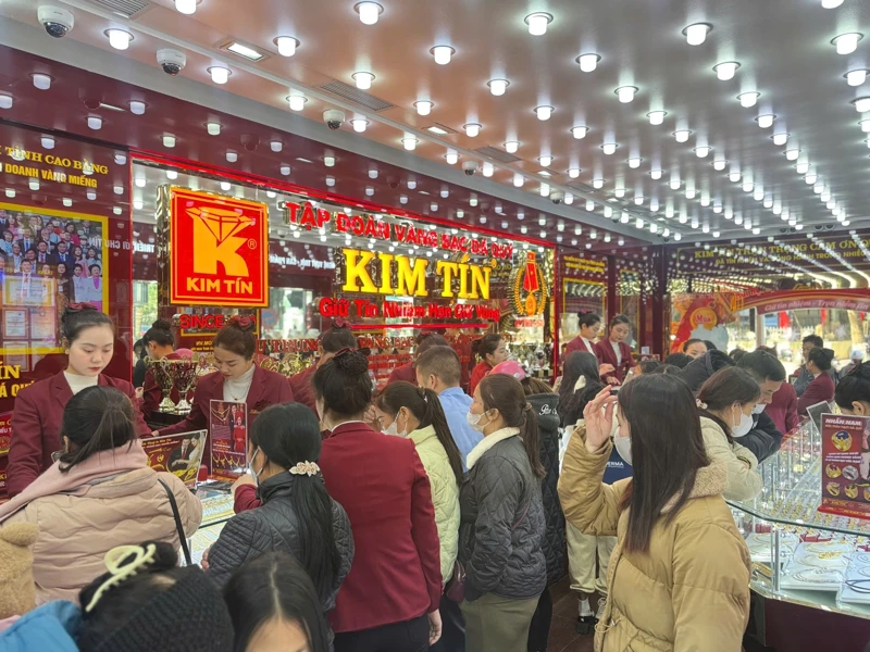 Bản tin thị trường vàng sáng 4/12/2025: Giá vàng ổn định