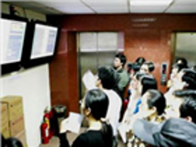 Sẽ không lặp lại chu kỳ tháng 4 ảm đạm?