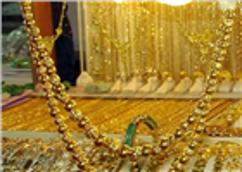 Vàng đứng giá, sát mức cao kỷ lục hồi tháng 3