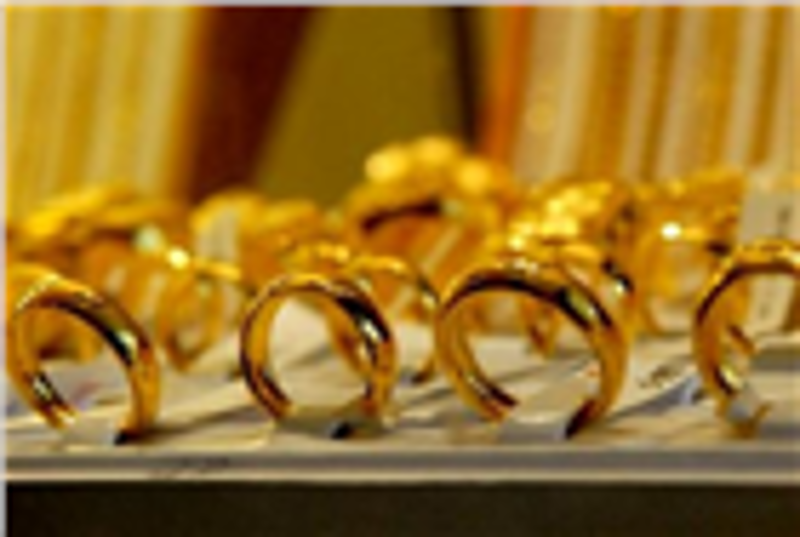 Giá vàng tăng vọt trở lại