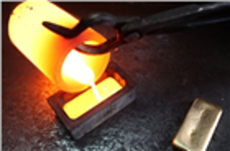 Giá vàng chạm 28 triệu đồng khi thế giới lập đỉnh